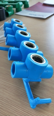 Yüksek Hızlı Renkli Şekiller PVC Boru Enjeksiyon Makinesi