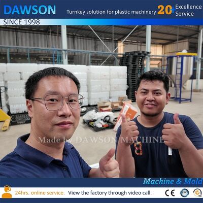 HDPE PP Plastik İşlenmiş Blow Molding Makinesi 5 Litrelik Jerry Can Motor Yağı Şişesi Kimyasal Konteyner Üretimi