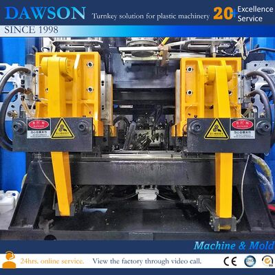 HDPE PP Plastik İşlenmiş Blow Molding Makinesi 5 Litrelik Jerry Can Motor Yağı Şişesi Kimyasal Konteyner Üretimi