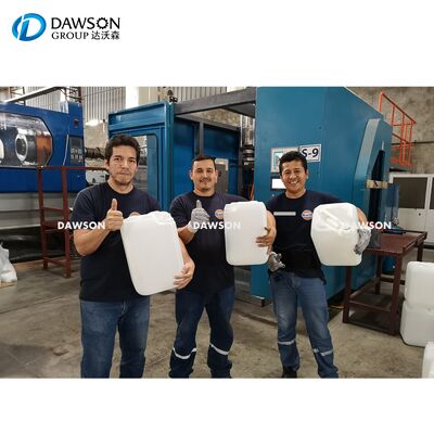 İşgücü talebi 1 ila 2 operatör Plastik 30 litre Jerry Can Tam Otomatik Blow Molding Makinesi Üretim Makineleri