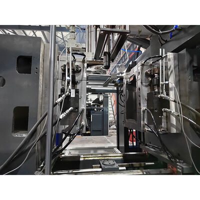 130 kg / saat çıkış 10L 20L 25L 30L jerrycan yığma şişe için ekstrüzyon patlama kalıplama makinesi yağ yağlı palmiye yağı şişe